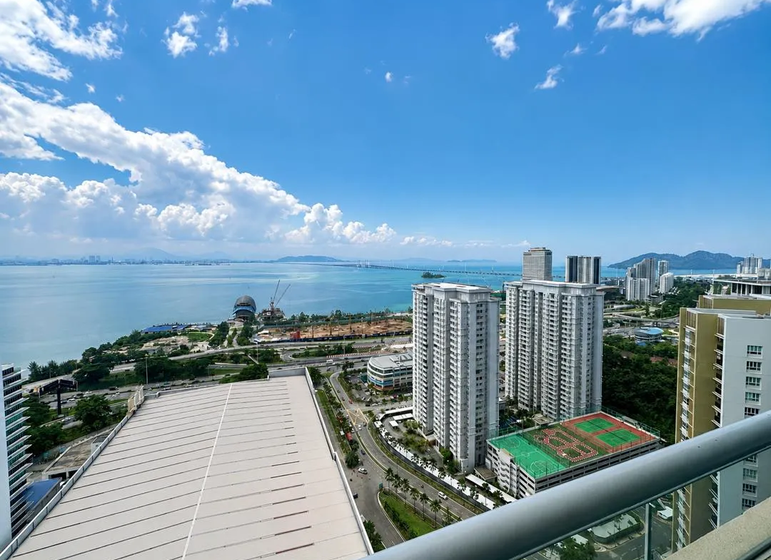 Vertiq Condominium For Rent