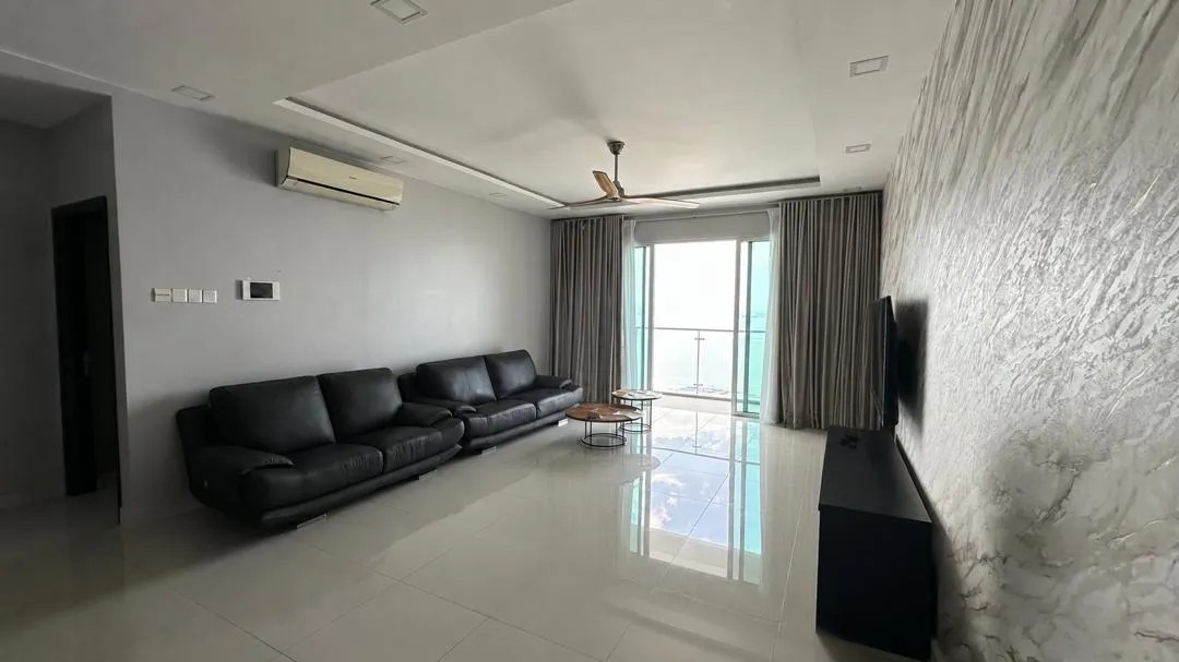 Vertiq Condominium For Rent